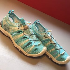 KEEN Evofit One waterproof Sandal size 9 NWT